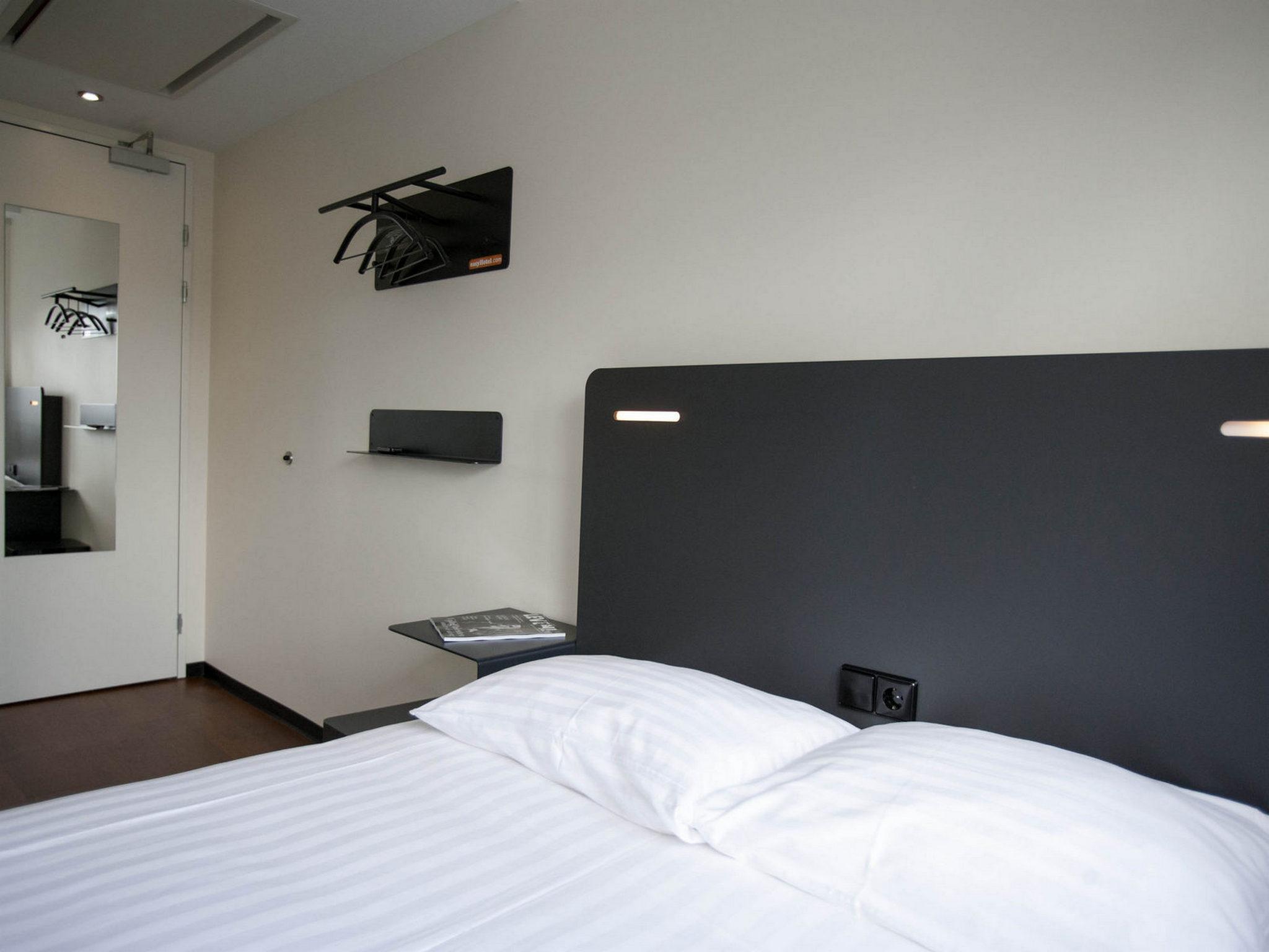 Easyhotel The Hague City Centre Ngoại thất bức ảnh